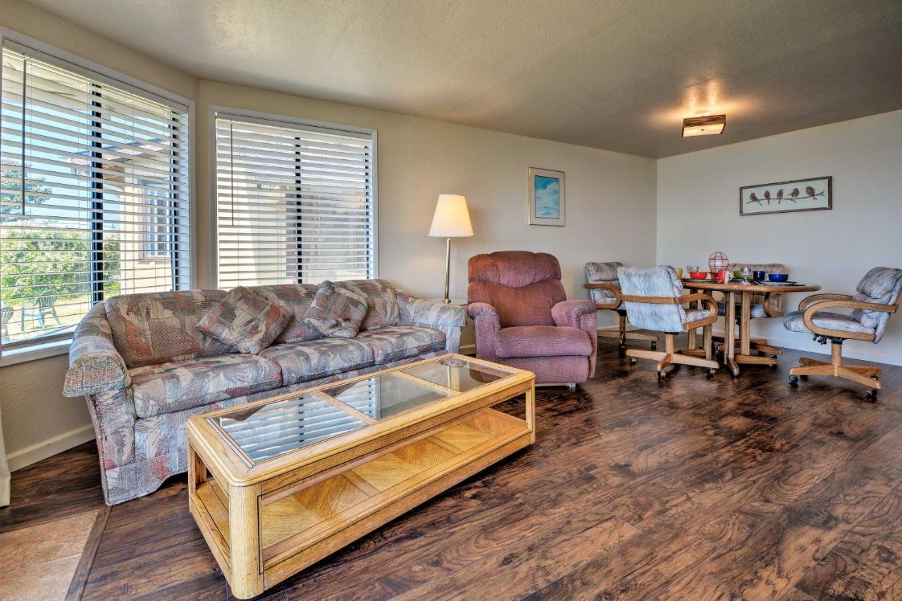 Smith River Vintage Cabin Oceanfront Deck And Views エクステリア 写真