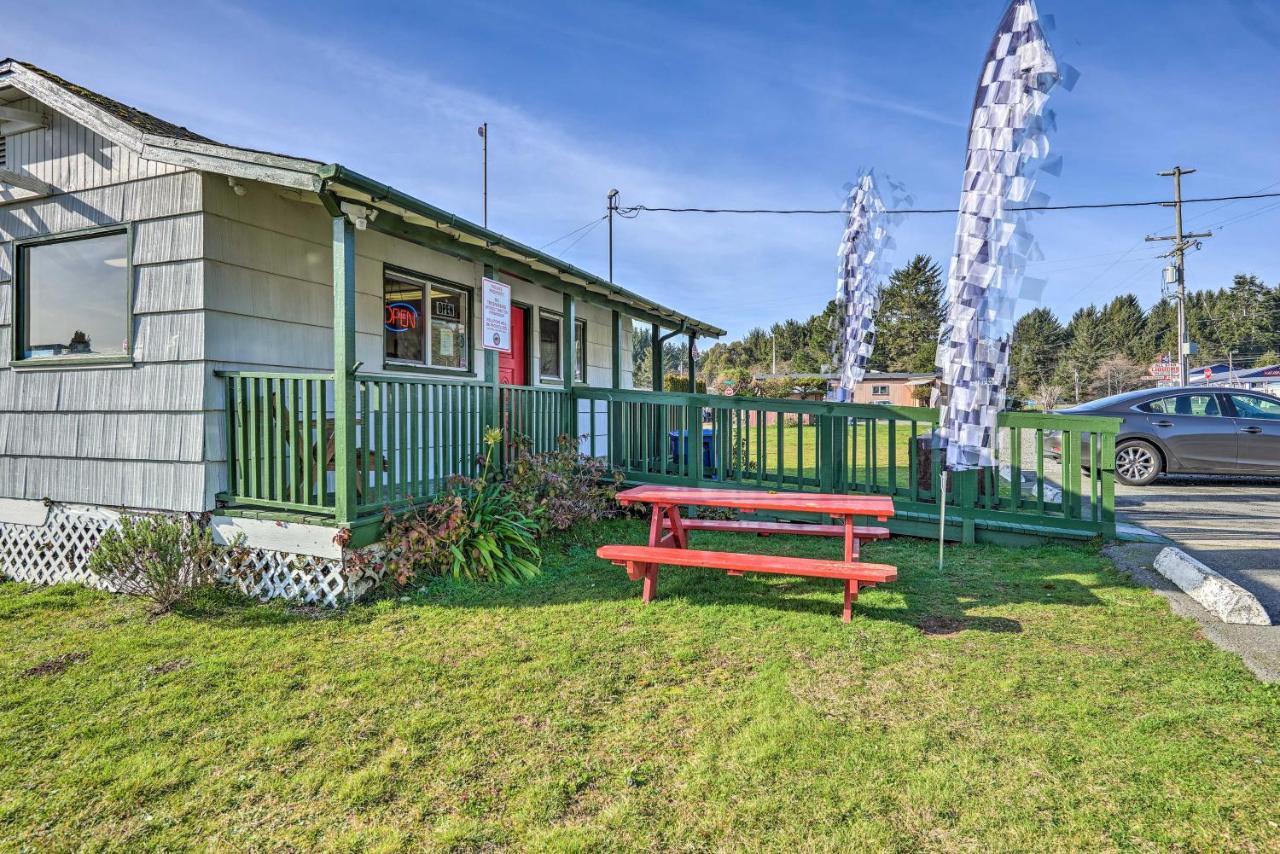 Smith River Vintage Cabin Oceanfront Deck And Views エクステリア 写真