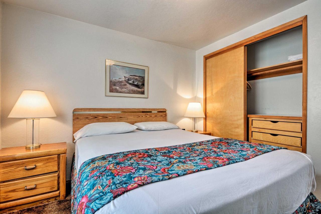 Smith River Vintage Cabin Oceanfront Deck And Views エクステリア 写真
