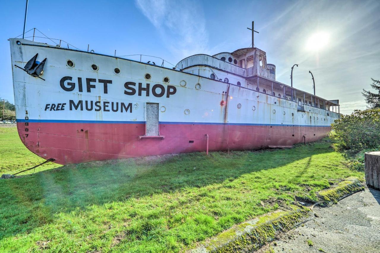 Smith River Vintage Cabin Oceanfront Deck And Views エクステリア 写真